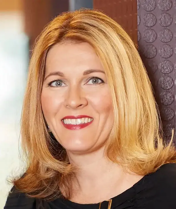 Dr. Lori Derkach